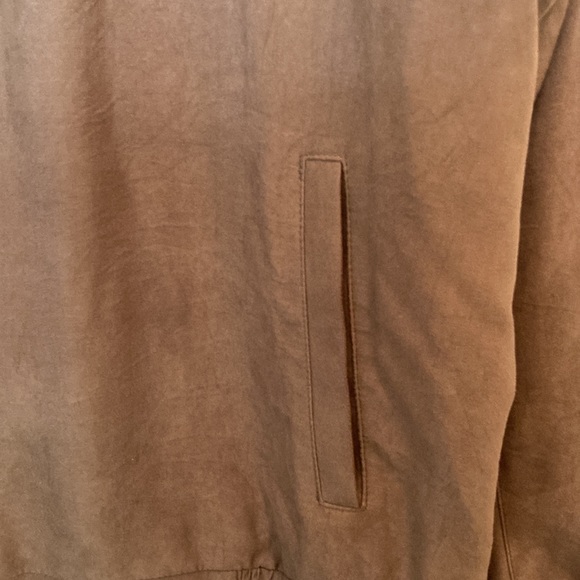 MEN’S ST. CRIOX SHOP BROWN JACKET! TWO POCKETS IN FRONT. FULL ZIP. - Picture 2 of 6